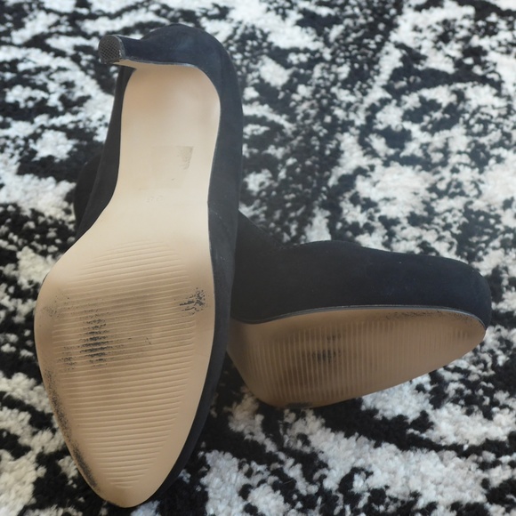Carvela Kurt Geiger Black Suede Platform Pump - Picture 3 of 3